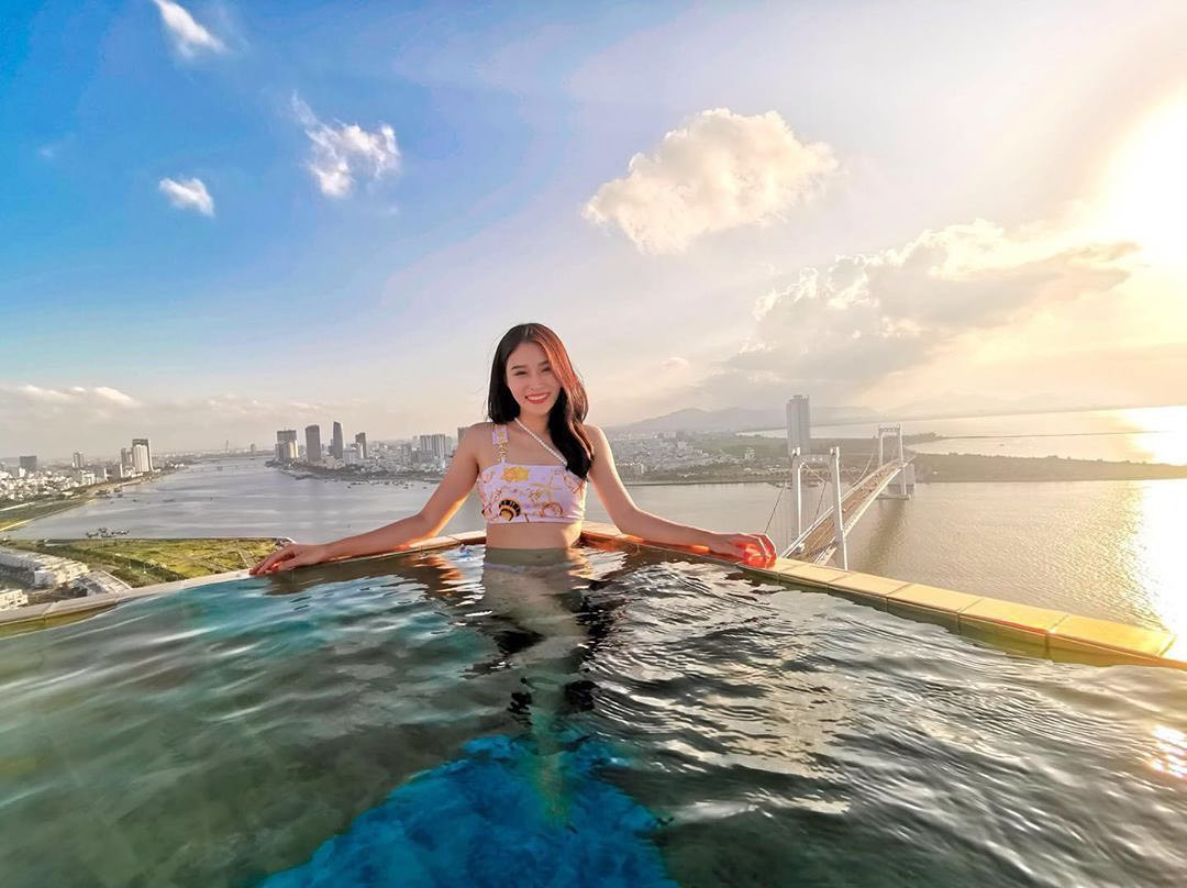 Khách sạn ven sông Hàn